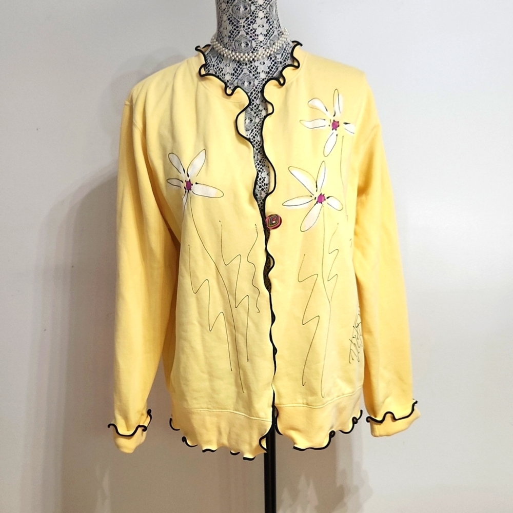 Victoria yellow sweater - Large but fits bigger